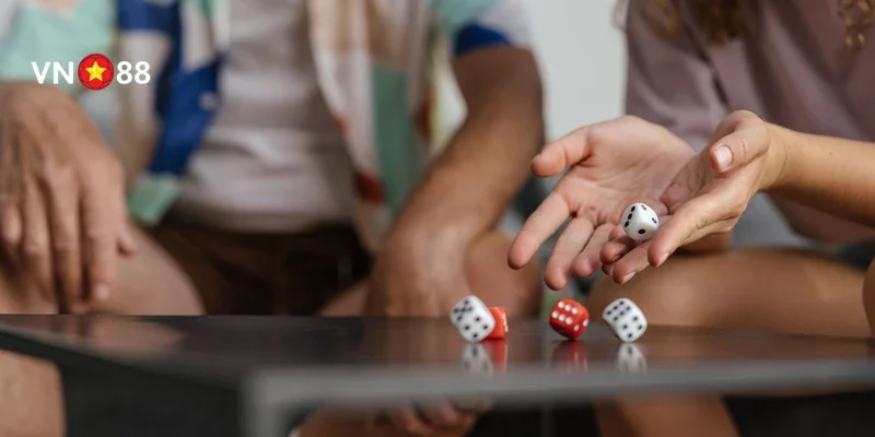 Bầu Cua VN88 – Thử Vận May Đầu Năm, Ăn Lớn Cuối Ngày 1 Đặc biệt, tại VN88, việc tham gia Bầu cua còn đi kèm nhiều ưu đãi hấp dẫn dành riêng cho thành viên mới và cũ, giúp cuộc chơi thêm phần sôi động và hấp dẫn.